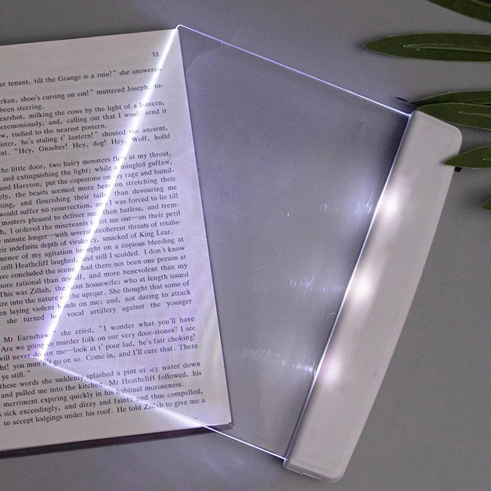 Trivano™ LumiFold Book Light